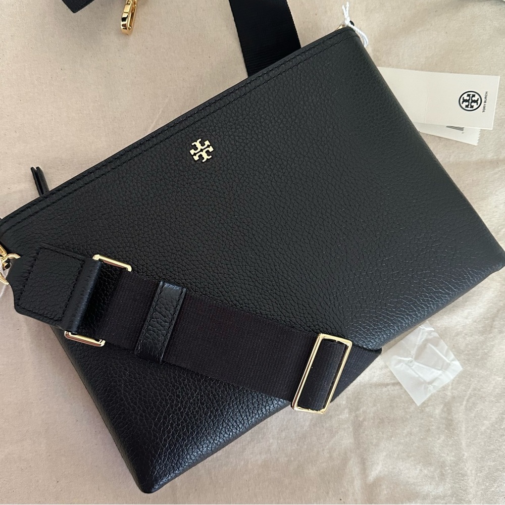 New Tory Burch BLAKE SWINGPACK black